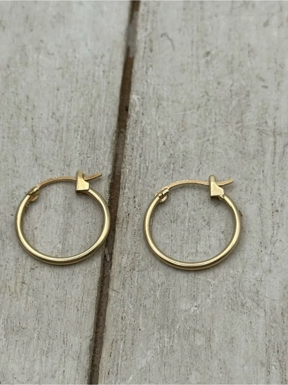 14k Classic Gold Hoop Earrings - Small Lightweight Hoops